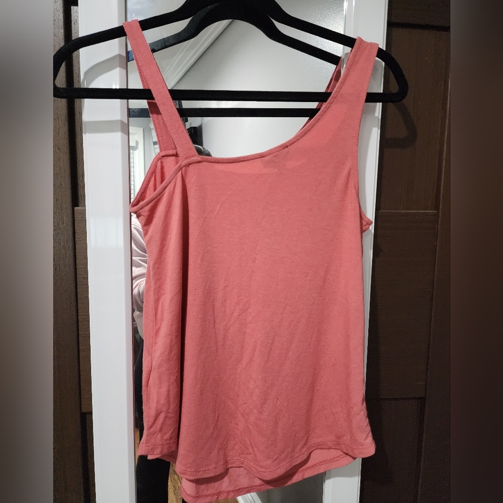 Express Tank Top - Picture 2 of 2